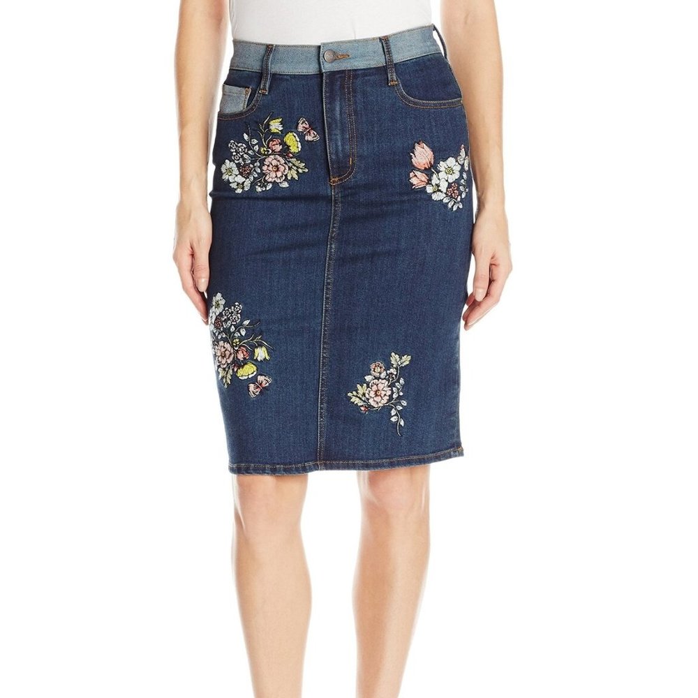 Buffalo David Bitton Candice Embroidered  Denim Skirt Size 29